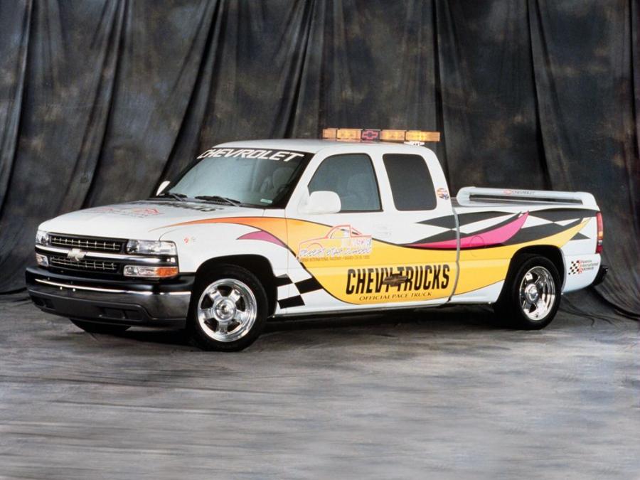 Chevrolet Silverado Pace Truck '2001